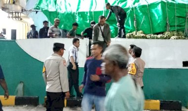 KP3-Laut-Laksanakan-Pengamanan-Kapal-Penumpang-di-Pelabuhan-Laut-Reo-Kabupaten-Manggarai