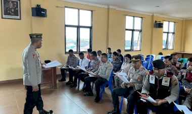 Polres-Manggarai-Gelar-Binrohtal-untuk-Tingkatkan-Iman-dan-Taqwa-Personel