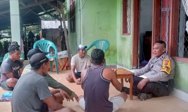 Jumat-Curhat-Polsek-Reo-Bersama-Warga-Kampung-Kedutul,-tingkatkan-kerjasama-dan-Silaturahmi
