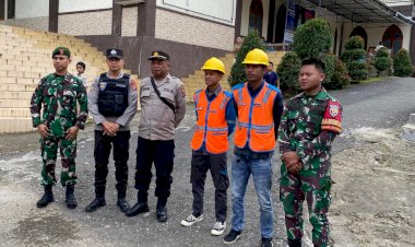 Polres-Manggarai-Terjunkan-Personel-untuk-Pengamanan-Misa-Natal-Kedua-di-Sejumlah-Gereja