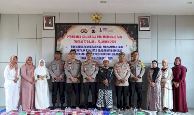 Polres-Manggarai-Gelar-Peringatan-Isra-Mikraj-Nabi-Muhammad-SAW,-Tingkatkan-Kualitas-Ibadah-dan-Kinerja