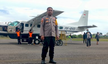 KP3-Udara-Frans-Sales-Lega-Ruteng-Laksanakan-Pengamanan-Penerbangan-SUSI-AIR
