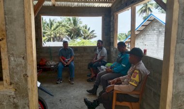 Bhabinkamtibmas-Satarmese-Barat-Berikan-Himbauan-Kamtibmas-dalam-Patroli-dan-Sambang