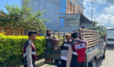 Sat-Samapta-Polres-Manggarai-Laksanakan-Patroli-Dialogis-dan-Sambang-di-Kota-Ruteng