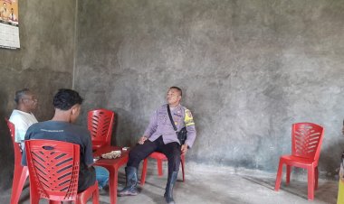 Bhabinkamtibmas-Kecamatan-Rahong-Utara-Laksanakan-Patroli-dan-Sambang-di-Desa-Wae-Mantang