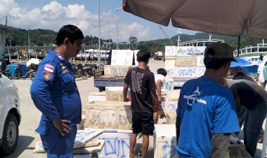 Sat-Polairud-Laksanakan-Patroli-dan-Sambang-Masyarakat-Nelayan-di-Pelabuhan-Reo-Kedindi