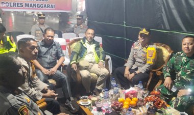 Kapolres-Manggarai-Bersama-Bupati-dan-Forkompimda-Pantau-Langsung-Pengamanan-Pawai-Takbiran