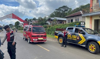 Sat-Samapta-Polres-Manggarai-Gelar-Patroli-Dialogis-untuk-Ciptakan-Harkamtibmas-di-Kota-Ruteng