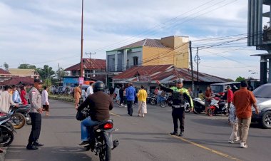 Pastikan-Ibadah-Minggu-Berlangsung-Aman,-Polres-Manggarai-Terjunkan-Personel-Pengamanan-di-Sejumlah-Gereja-di-Ruteng