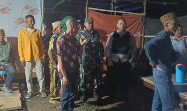 Sinergitas-Bhabinkamtibmas-Dan-Babinsa-Turun-Langsung-Dalam-Pengamanan-Pesta-Sekolah-Di-Desa-Langkas