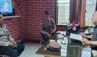Bhabinkamtibmas-Laksanakan-Sambang-dan-Diskusi-Kamtibmas-Bersama-Advokat-di-Kelurahan-Satar-Tacik
