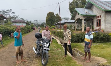 Bhabinkamtibmas-Desa-Bangka-La’o-Sambangi-Warga,-Sampaikan-Pesan-Kamtibmas