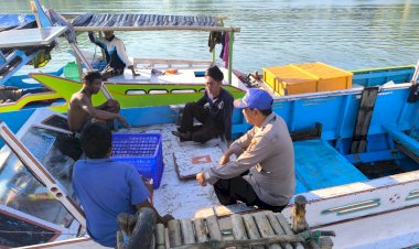 Sat-Polairud-Polres-Manggarai-Gelar-Patroli-dan-Sambang-di-Pesisir-Sungai-Wae-Pesi,-Ciptakan-Kamtibmas-Kondusif