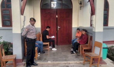 Polri-Hadir-dalam-Pengamanan-Ibadah-Minggu-di-Wilayah-Hukum-Cibal