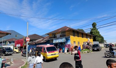 Patroli-Dialogis-Samapta-Polres-Manggarai--Wujud-Nyata-Pelayanan-Dan-Perlindungan-Untuk-Masyarakat