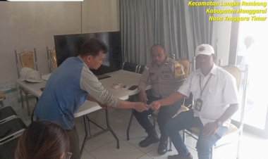 Upaya-Damai-Lewat-Mediasi,-Bhabinkamtibmas-Fasilitasi-Penyelesaian-Masalah-Warga