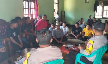 Cegah-Konflik-Berlanjut,-Bhabinkamtibmas-Mediasi-Tawuran-Antar-Pemuda