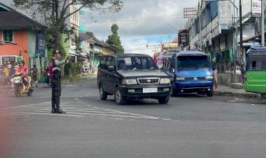 Ciptakan-Keamanan-dan-Kelancaran-Lalin,-Samapta-Laksanakan-Patroli-Dialogis