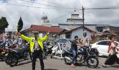 Pengamanan-Sholat-Jumat,-Wujud-Pelayanan-Polri-kepada-Masyarakat