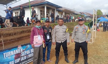 Polri-Hadir-Amankan-Pertandingan-Sepak-Bola