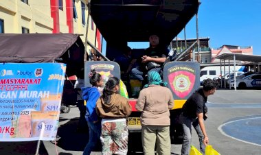 Polres-Manggarai-Gelar-Gerakan-Pangan-Murah-Bantu-Ringankan-Beban-Masyarakat