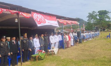Upacara-Pengibaran-Dan-Penurunan-Bendera-Merah-Putih-Dalam-Rangka-HUT-RI-Ke-80-Tingkat-Kecamatan-Cibal