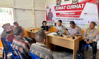 Jumat-Curhat,-Polres-Manggarai-dengarkan-Aspirasi-Masyarakat-di-Kelurahan-Rowang.