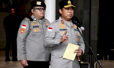 Lepas-Keberangkatan-Personel-Brimobda-NTT-BKO-ke-Polda-Metro-Jaya,-Kapolda-NTT:-Pulanglah-dengan-Selamat-dan-Penuh-Kebanggaan