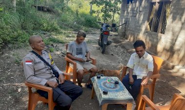 Bhabinkamtibmas-Reok-Barat-Laksanakan-Patroli-dan-Sambang-Warga-di-Desa-Rura