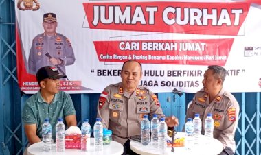 Kapolres-Manggarai-Pimpin-Jumat-Curhat-Bersama-Warga-di-Dealer-Honda-Sinar-Motor