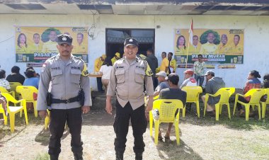 Bhabinkamtibmas-Langke-Rembong-Laksanakan-Pengamanan-Pasar-Murah.