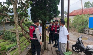 Cegah-Gangguan-Kamtibmas,-Sat.-Samapta-Polres-Manggarai-Laksanakan-Patroli-Dialogis-di-Wilayah-Kota-Ruteng