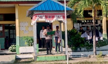 Bhabinkamtibmas-Reok-Bertindak-Sebagai-Irup-di-Sekolah-MAN-1-Manggarai,-Sampaikan-Himbauan-Kamtibmas