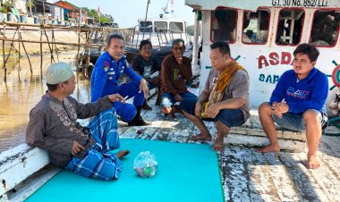 Satpolairud-Polres-Manggarai-Gelar-Patroli-dan-Pengamanan-Pelabuhan,-Sampaikan-Himbauan-Kamtibmas-kepada-Nelayan