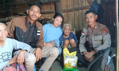 Polres-Manggarai-Serahkan-Bantuan-Sosial-untuk-Ibu-Teodora-Ulus,-Bukti-Kepedulian-dan-Kedekatan-Polri-dengan-Masyarakat