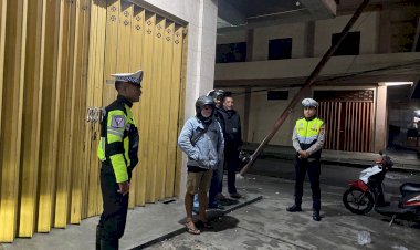 Polres-Manggarai-Gelar-Patroli-Malam-Antisipasi-Balap-Liar-dan-Parkir-Liar-di-Kota-Ruteng