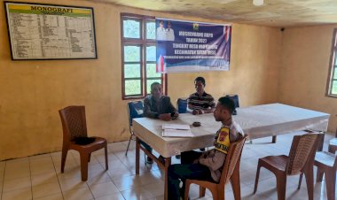 Bhabinkamtibmas-Polres-Manggarai-Laksanakan-Patroli-dan-Sambang-di-Kantor-Desa-Ulubelang