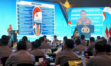 Beri-Arahan-di-Rapim-Polri,-Kapolri-Tegaskan-Dukung-Kawal-Penuh-Program-Pemerintah