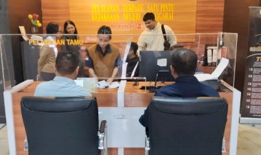 Berkas-P21,-Sat-Resnarkoba-Polres-Manggarai--Polda-NTT,-Serahkan-Dua-Tersangka-Narkotika-ke-Kejaksaan.