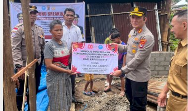 NTT-PENUH-KASIH,-KAPOLRES-MANGGARAI-SALURKAN-BANTUAN-PEMBANGUNAN-DUA-UNIT-RUMAH-LAYAK-HUNI-DARI-KAPOLDA-NTT