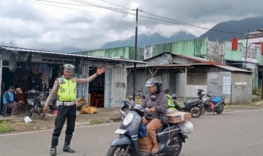 GIAT-PATROLI-KRYD,-PAMTURLALIN,-DAN-HIMBAUAN-KAMSELTIBCAR-LANTAS-OLEH-SAT-LANTAS-POLRES-MANGGARAI-DI-KOTA-RUTENG