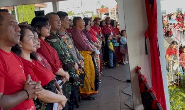KAPOLRES-MANGGARAI-HADIRI-IBADAH-JUMAT-AGUNG,-RIBUAN-UMAT-NASRANI-PADATI-NATAS-LABAR