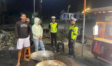 SATLANTAS-POLRES-MANGGARAI-INTENSIFKAN-PATROLI-MALAM-UNTUK-ANTISIPASI-BALAP-LIAR-DAN-TEKAN-ANGKA-KECELAKAAN-LALU-LINTAS