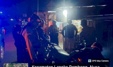 JAGA-KAMTIBMAS-TETAP-KONDUSIF,-PATROLI-PERINTIS-PRESISI-SAT-SAMAPTA-POLRES-MANGGARAI-HADIR-DI-MALAM-HARI-SISIR-WILAYAH-RAWAN-KRIMINALITAS