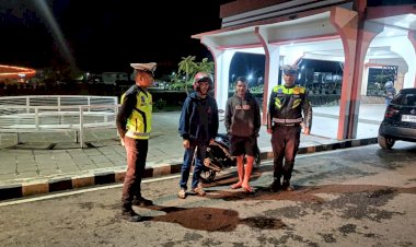 SAT-LANTAS-POLRES-MANGGARAI-INTENSIFKAN-PATROLI-MALAM-GUNA-ANTISIPASI-BALAP-LIAR-DAN-MENEKAN-ANGKA-KECELAKAAN-LALU-LINTAS
