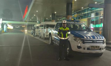 SATUAN-LALU-LINTAS-POLRES-MANGGARAI-BERIKAN-PELAYANAN-PENGAWALAN-JEMAAH-HAJI,-PASTIKAN-PERJALANAN-LABUAN-BAJO--RUTENG--LANCAR.