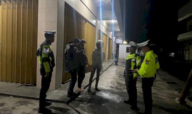 Patroli-Malam-Satlantas-Polres-Manggarai-Intensifkan-Pencegahan-Balap-Liar-dan-Kecelakaan-Lalu-Lintas