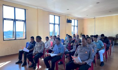 Personel-Polres-Manggarai-Laksanakan-Pembinaan-Rohani-dan-Mental,-Perkuat-Integritas-serta-Tingkatkan-Kualitas-Pelayanan-kepada-Masyarakat