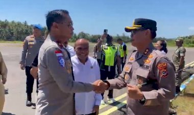 Upacara-Adat-dan-Penandatanganan-Komitmen-Damai-Lowonara–Belle,-Polda-NTT-Dorong-Perdamaian-Berkelanjutan-di-Adonara
