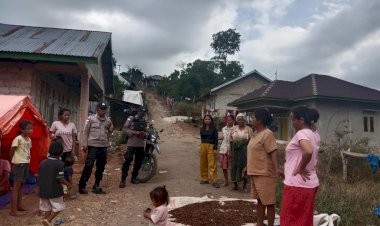 Bhabinkamtibmas-Polres-Manggarai-Data-Tenda-Pengungsian-Mandiri-di-Tiga-Desa-Kecamatan-Lelak